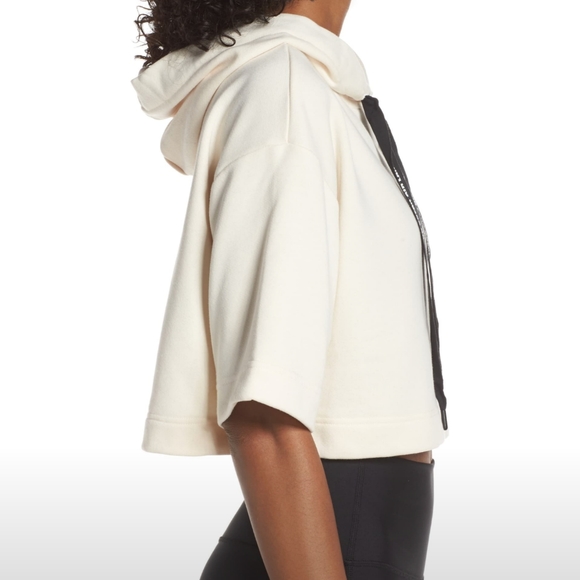 Alo Yoga Air Land Ocean Short Sleeve Crop Hoodie - Picture 2 of 8